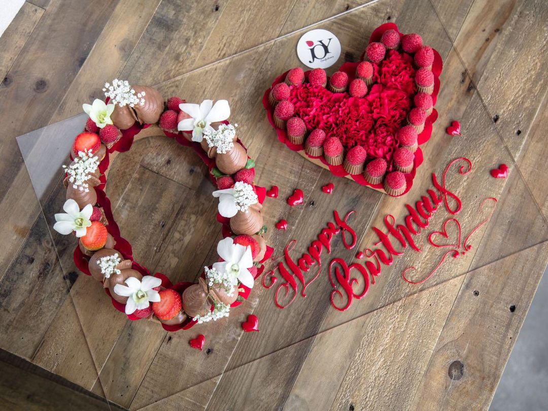 Letter Mix with heart carnations