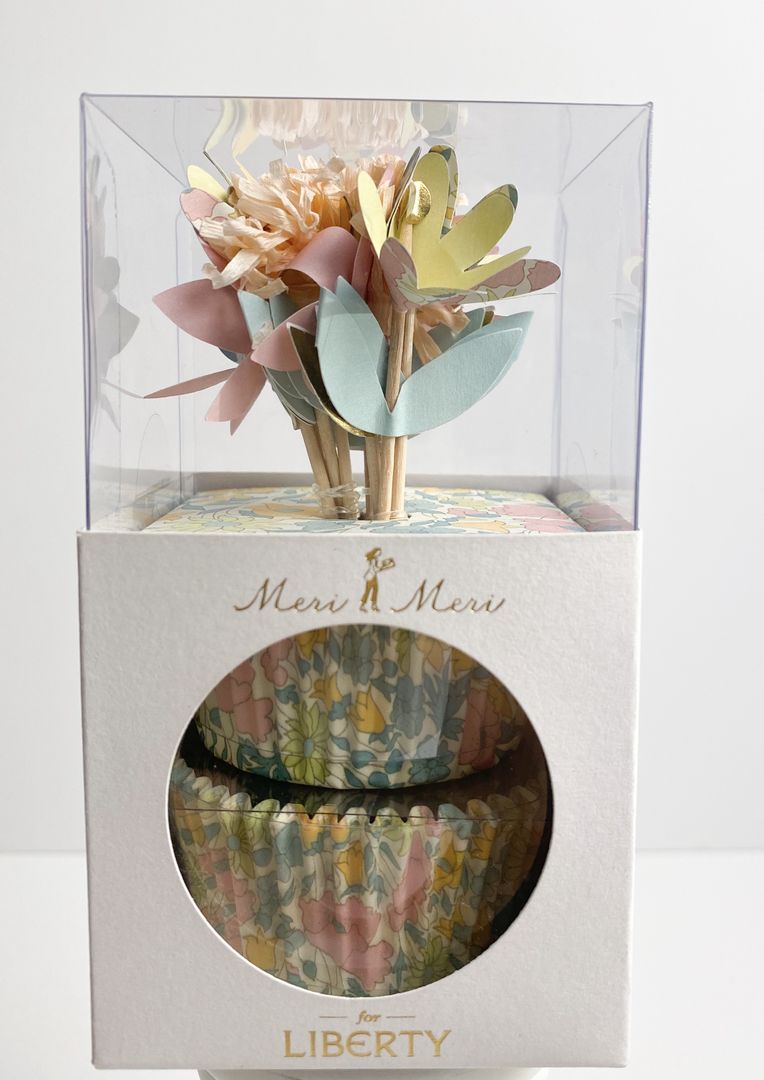 cupcake kit floral liner