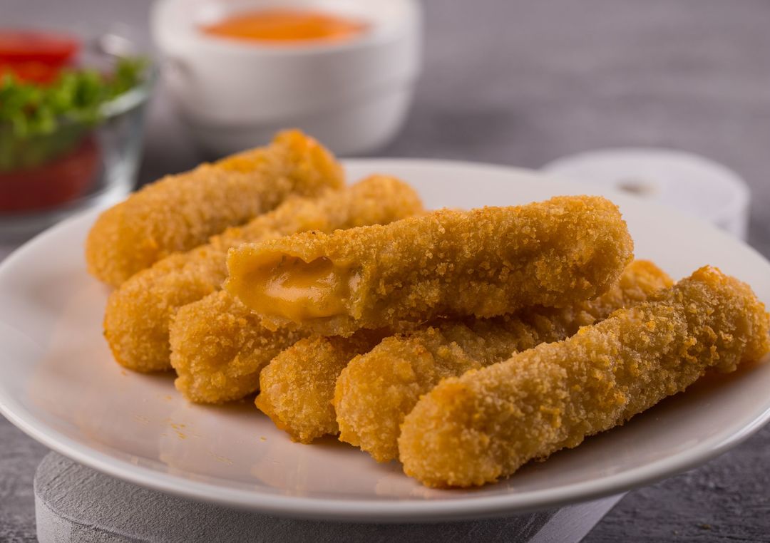 Cheddar and Jalapeno Sticks (1kg)