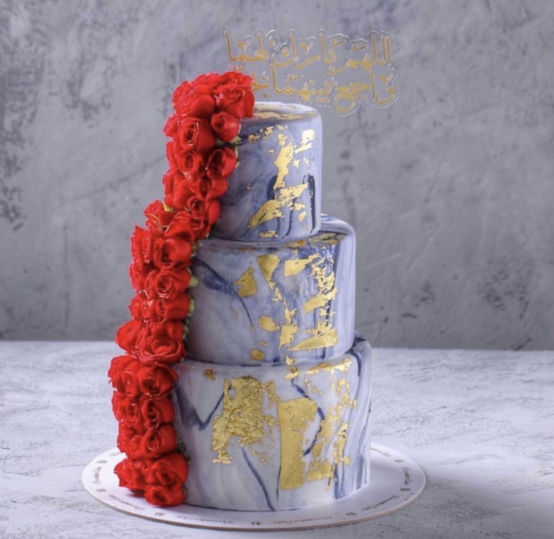 December Cake | Online ordering store | | 3 layer marble cake with red