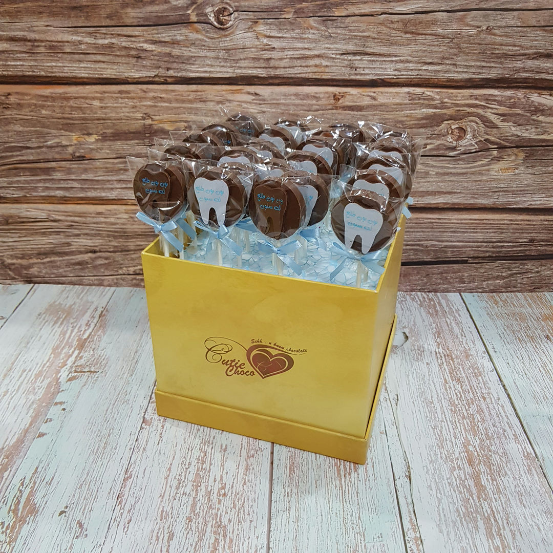 Noon Blue Teeth Lollipops Chocolate