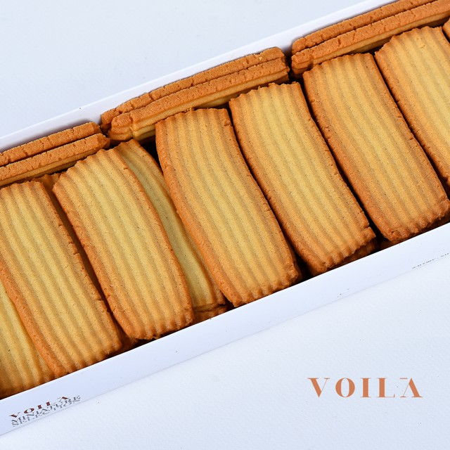 Plain Nashader Biscuit Box