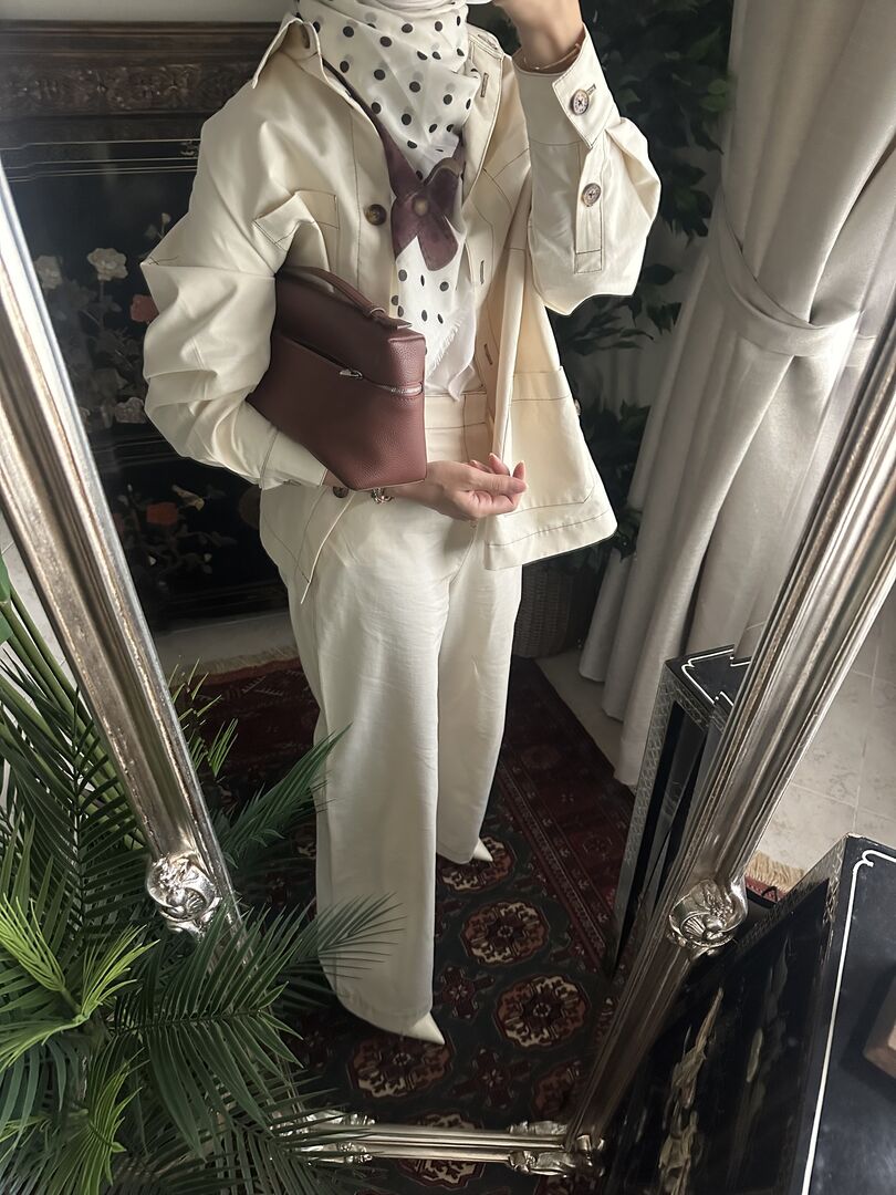 Creamy suits