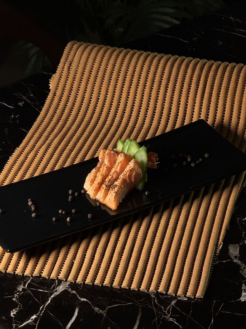 Salmon Black paper