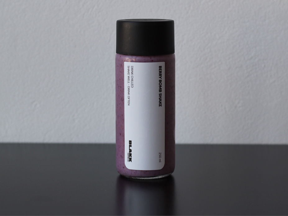 Berry Bomb Shake