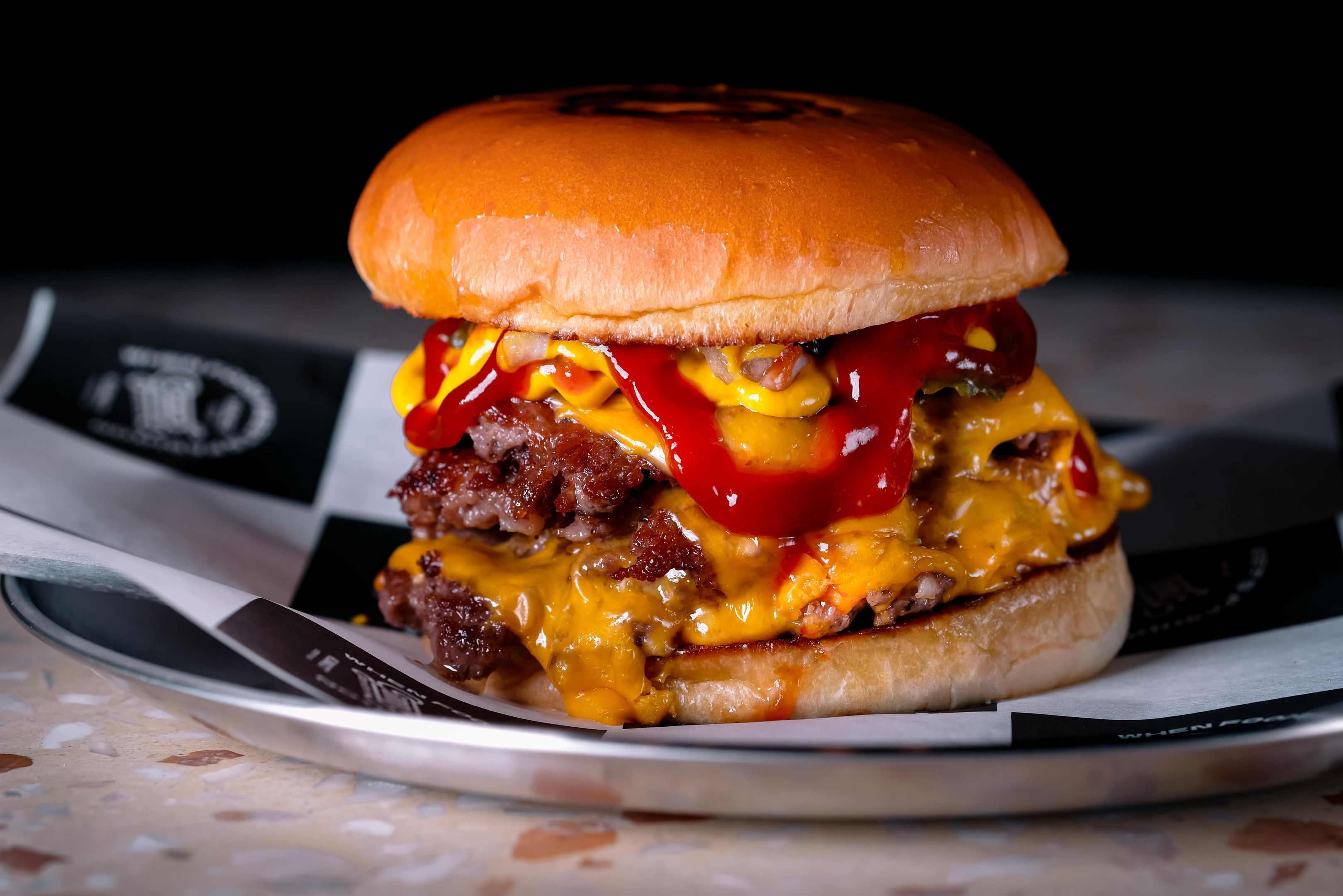 Gimmezilla Old School BURGER قيميزيلا اولد سكول بيرجر