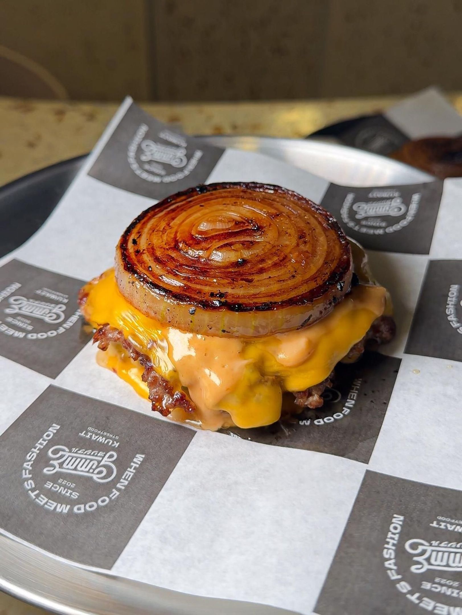 Onion Burger (Flying Dutchman)