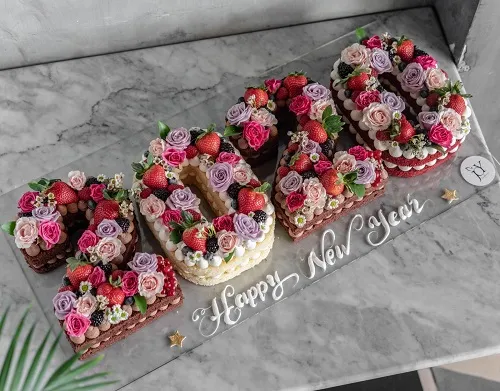 NEW YEAR 2020 GARDEN CAKE