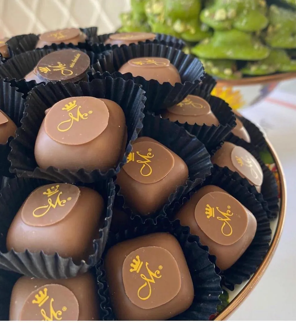 Chocolate praline logo