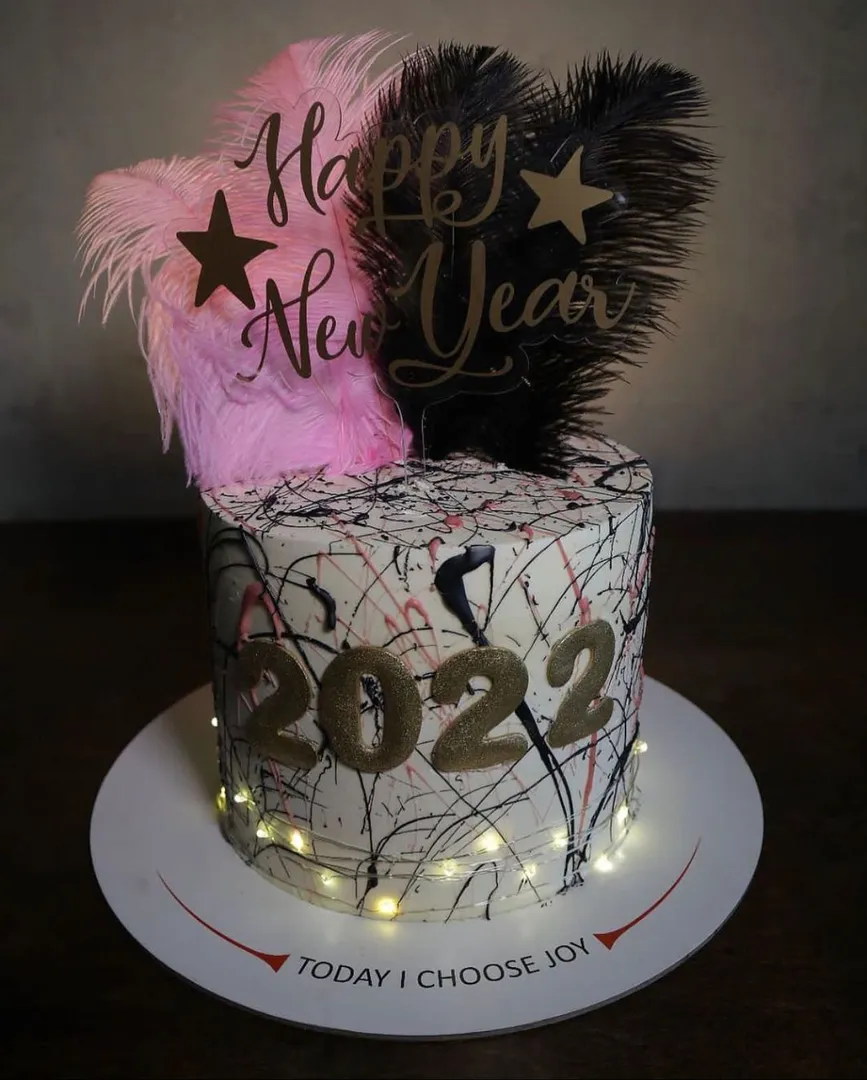 Pink/Black Cake Victoria with lights