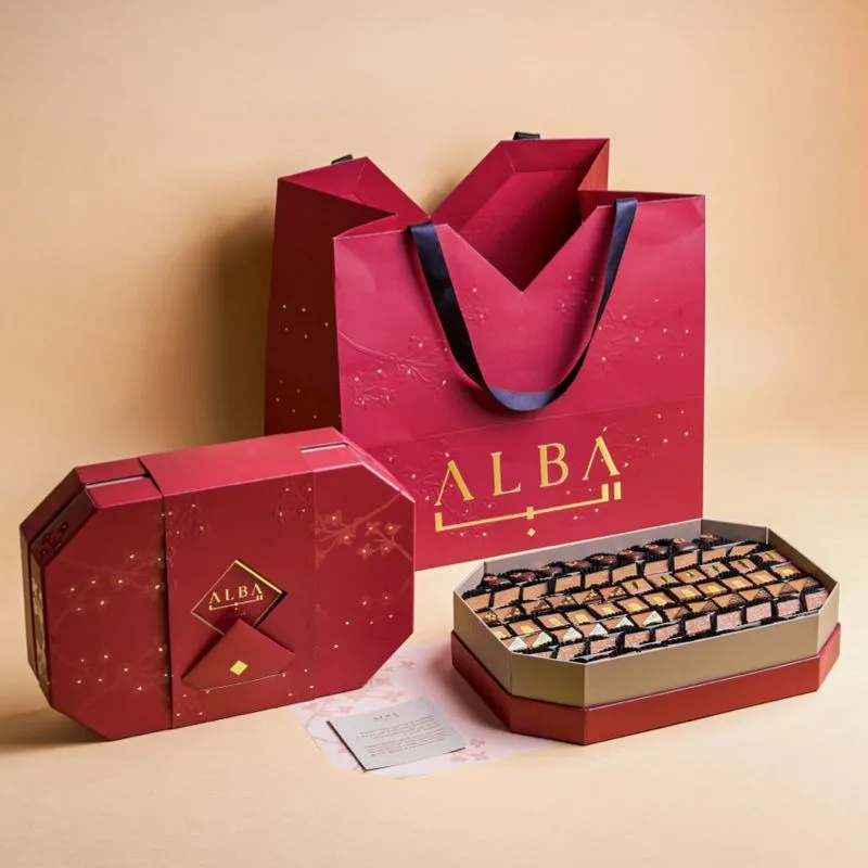 Grand signature box