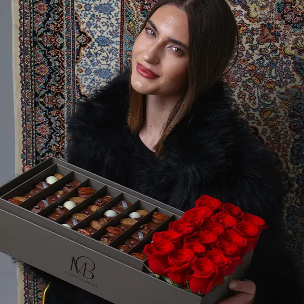 Chocolate box with natural roses (gray color)
