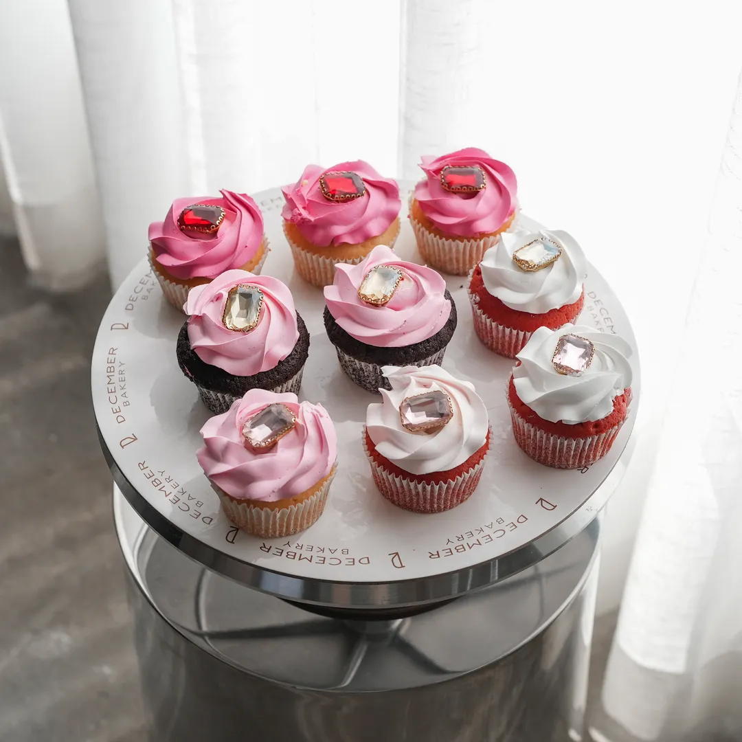 Pink Crystal Cake (9 pieces)