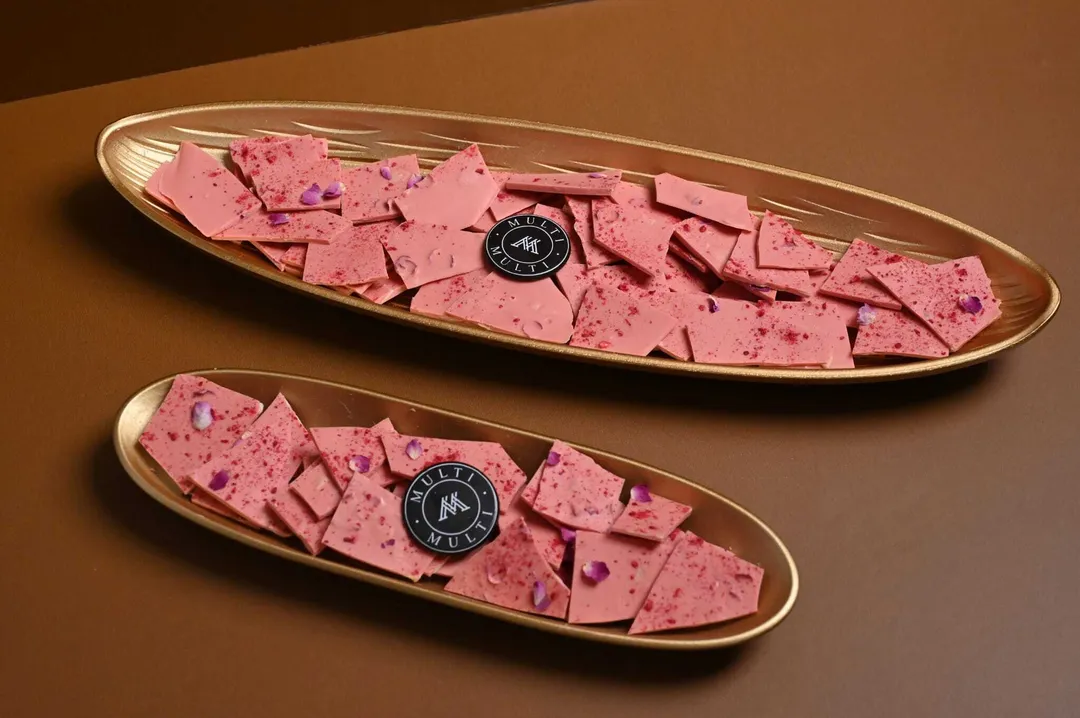 Grand Pink Delight Tray