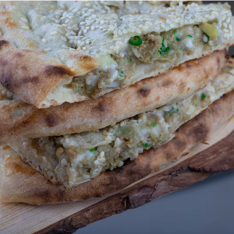 Qeema Cheese Naan