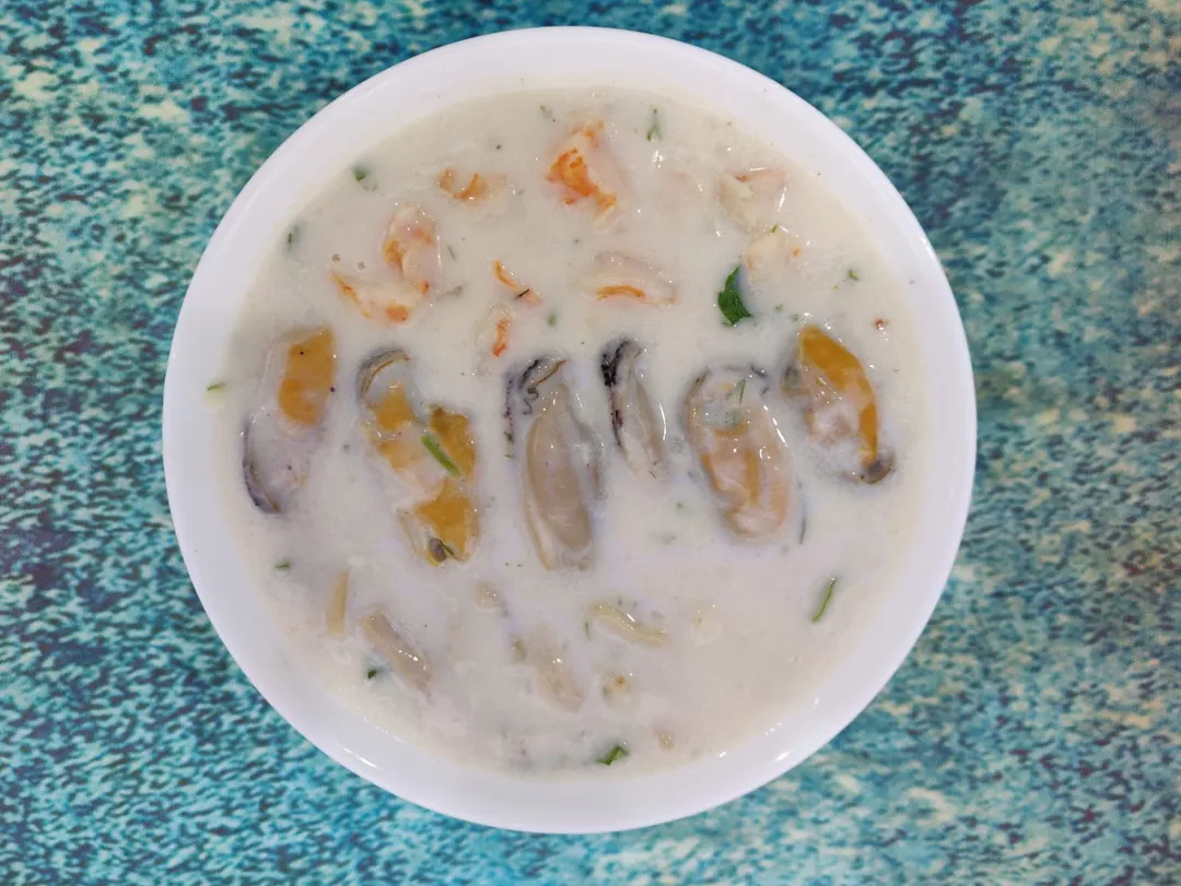شوربة   بحرية