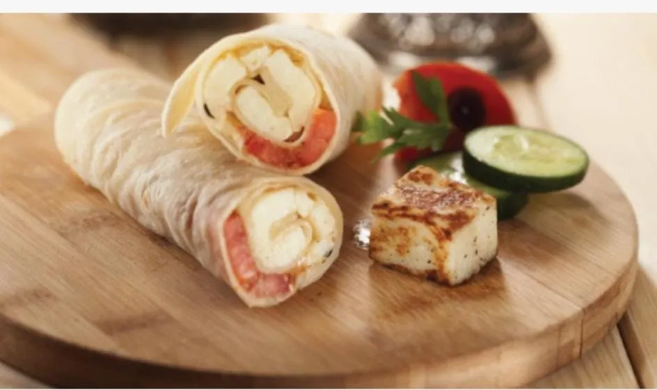 chapati haloom cheese with tomato