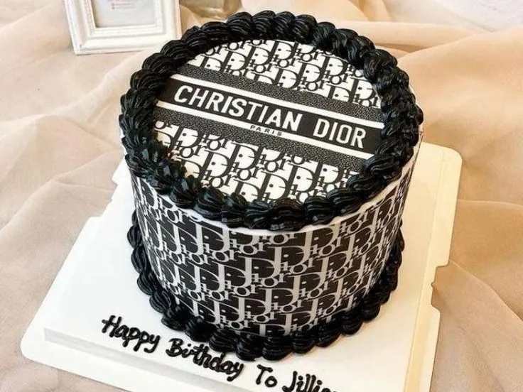 Dior Cake 1