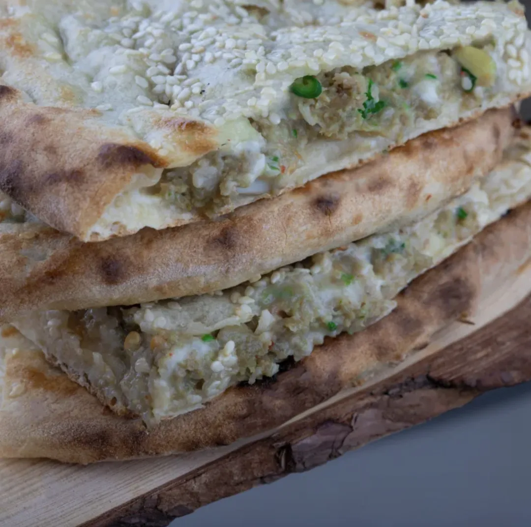 Qeema Cheese Naan
