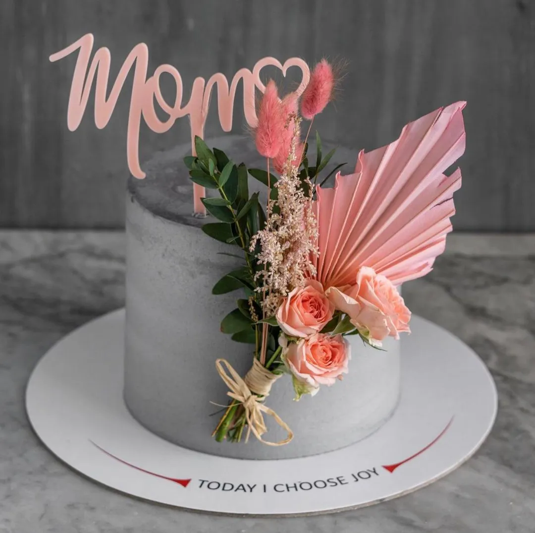 Mom Concrete Cake