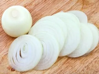 Fresh Onion Slices
