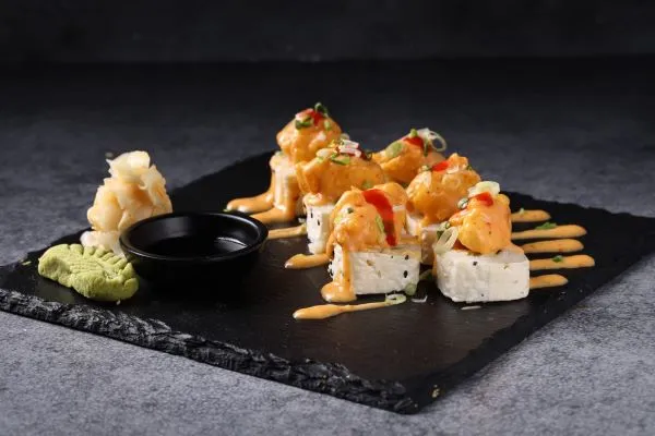 SPICY PRAWN BITES MAKI