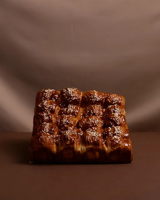 كرو هني كومب - قطعة