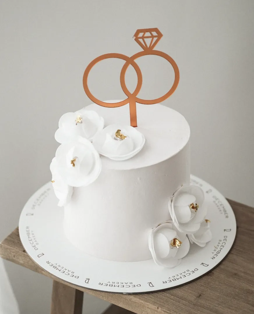 Flora ring cake 6inch