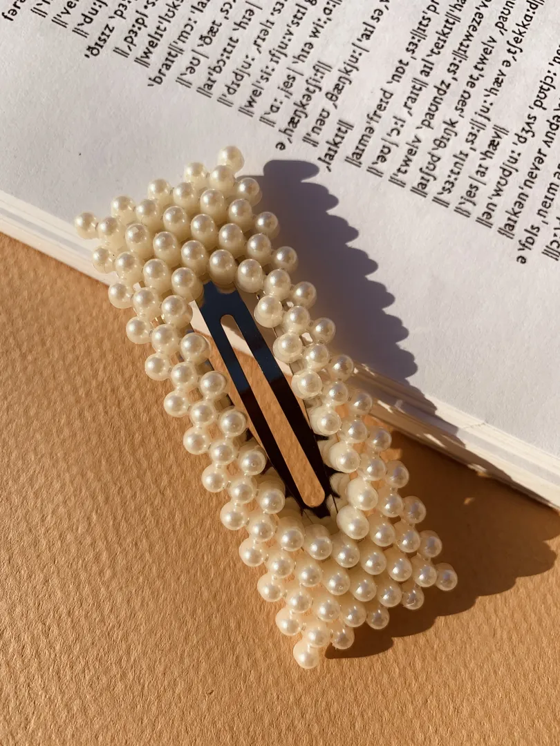 Pearly Vicious Rectangle Hair Clips