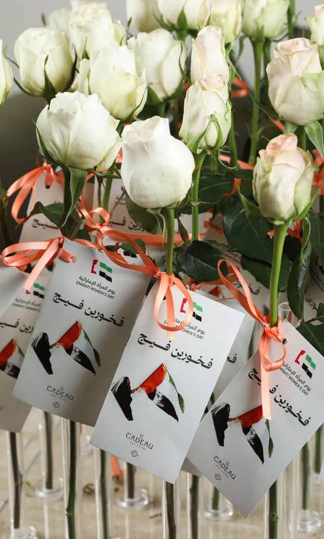 Roses with Tube Tray