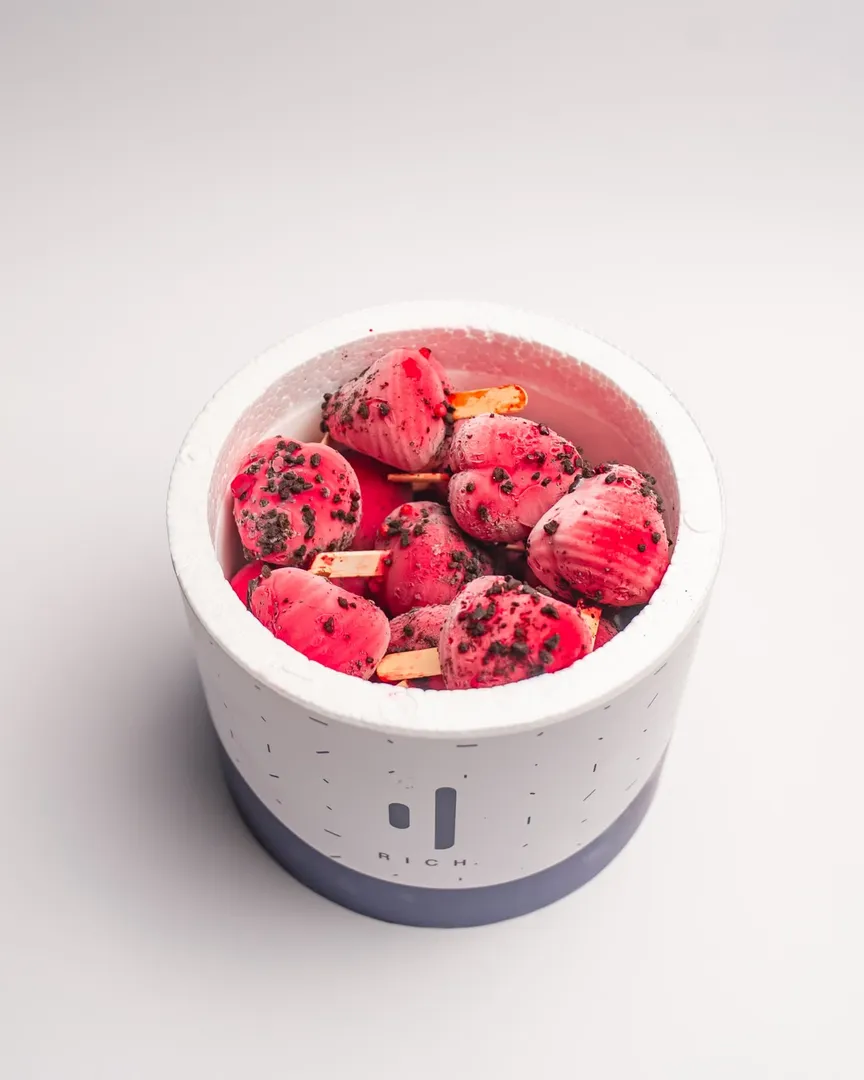 strawberry icecream bites