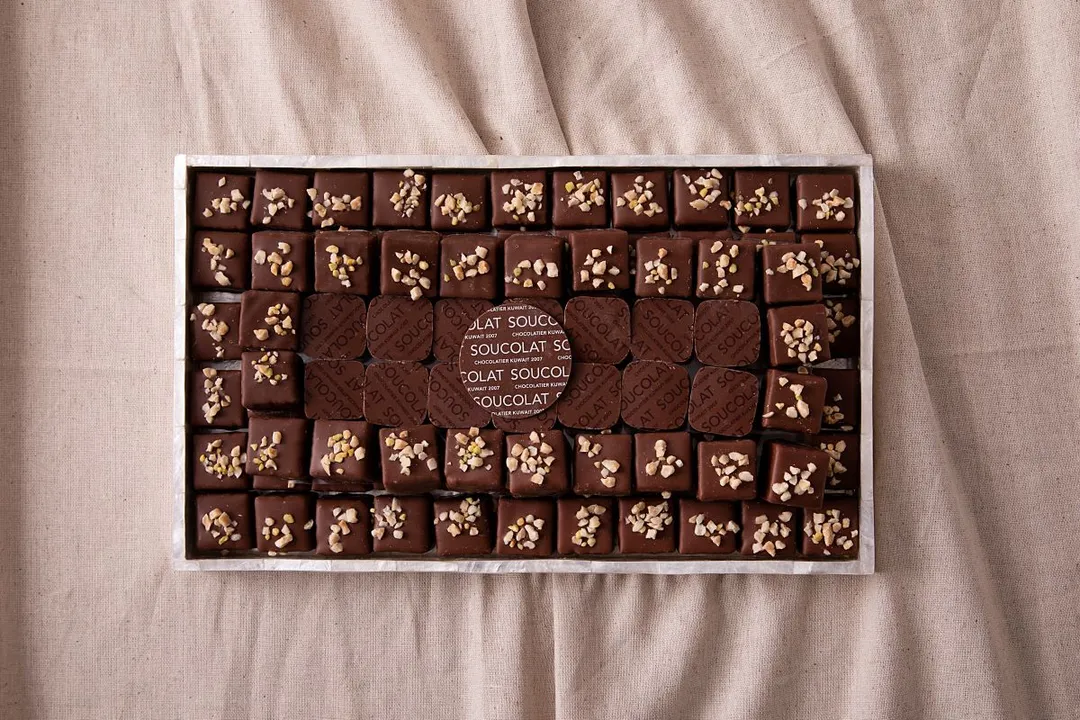 Rectangular White Shell Tray With Mixed Chocolate