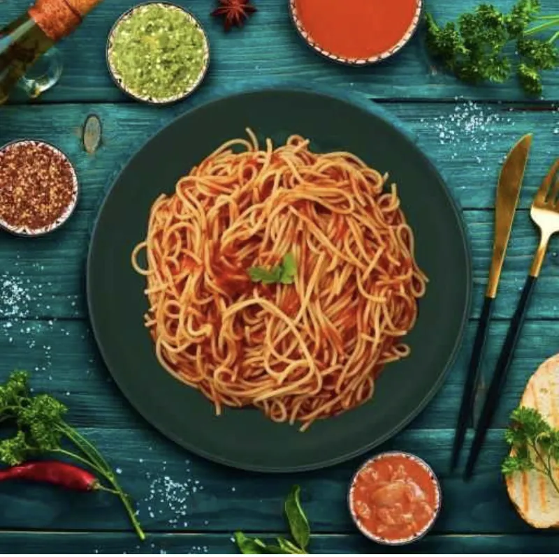 Spaghetti Pasta With Tomato Sauce