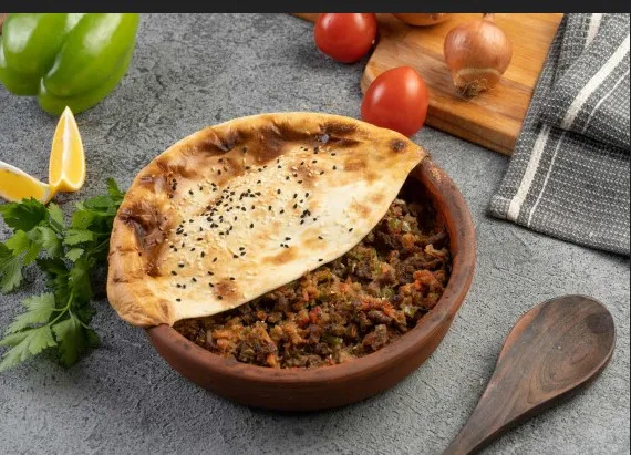 وجبة مجرمشة بالفخار