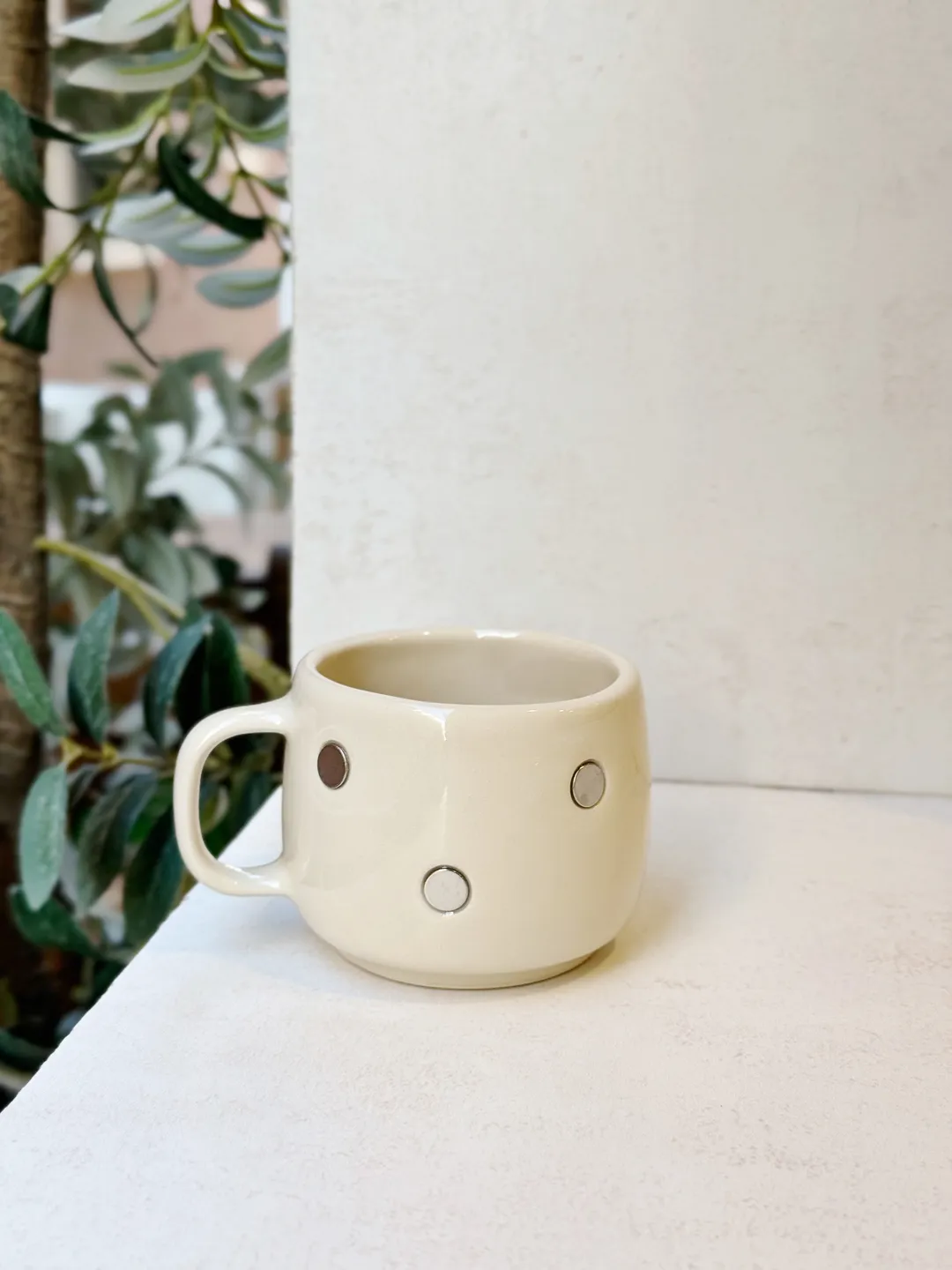   ☕️ Magnetic Mugs 