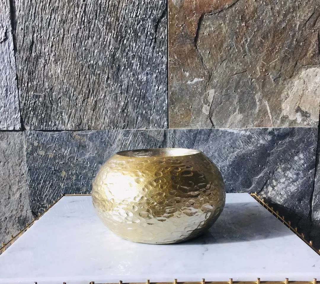 فازة هولندية ذهبية -2