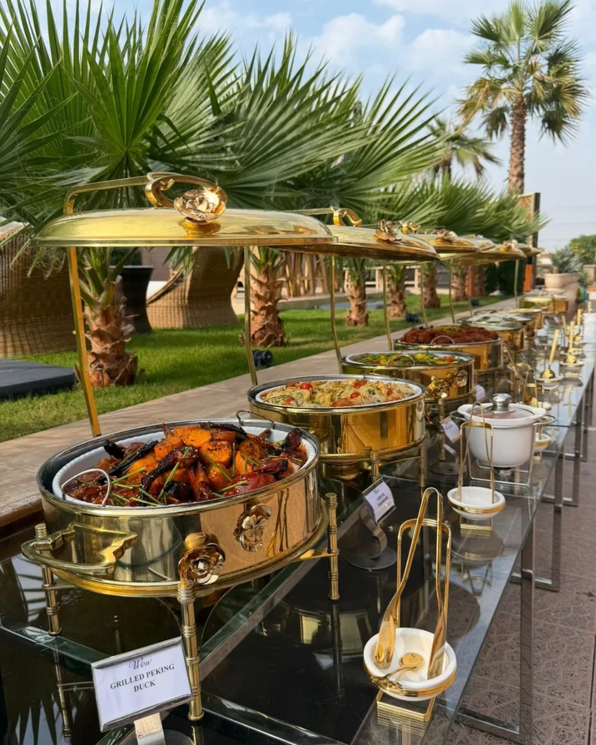 بوفيه دائري كلاسيكي