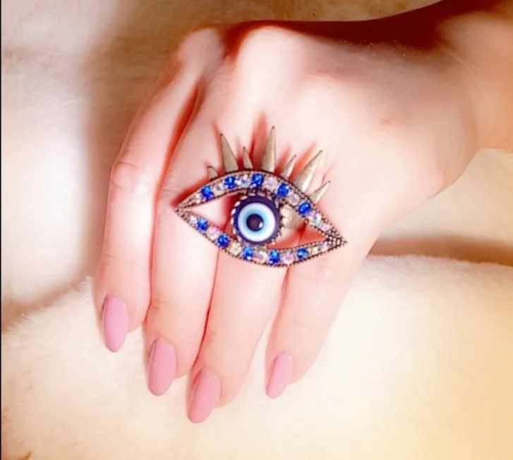 Eyes Ring