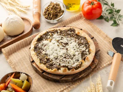 منقوشة جبن بالسبانخ