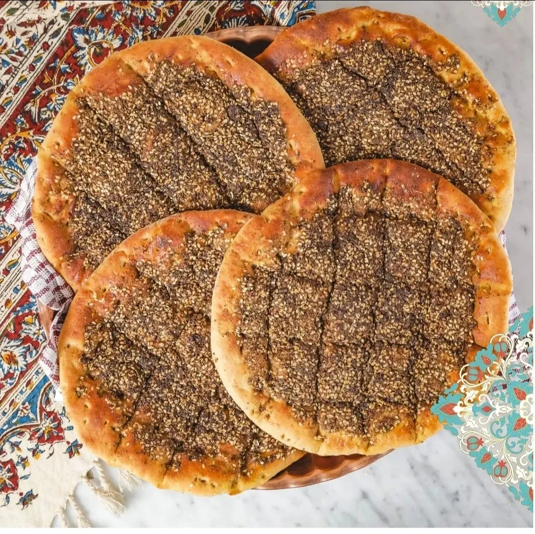خبز تبدون زعتر الحبه
