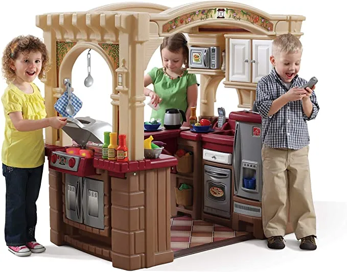 Grand Walk-In Kitchen & Grill™