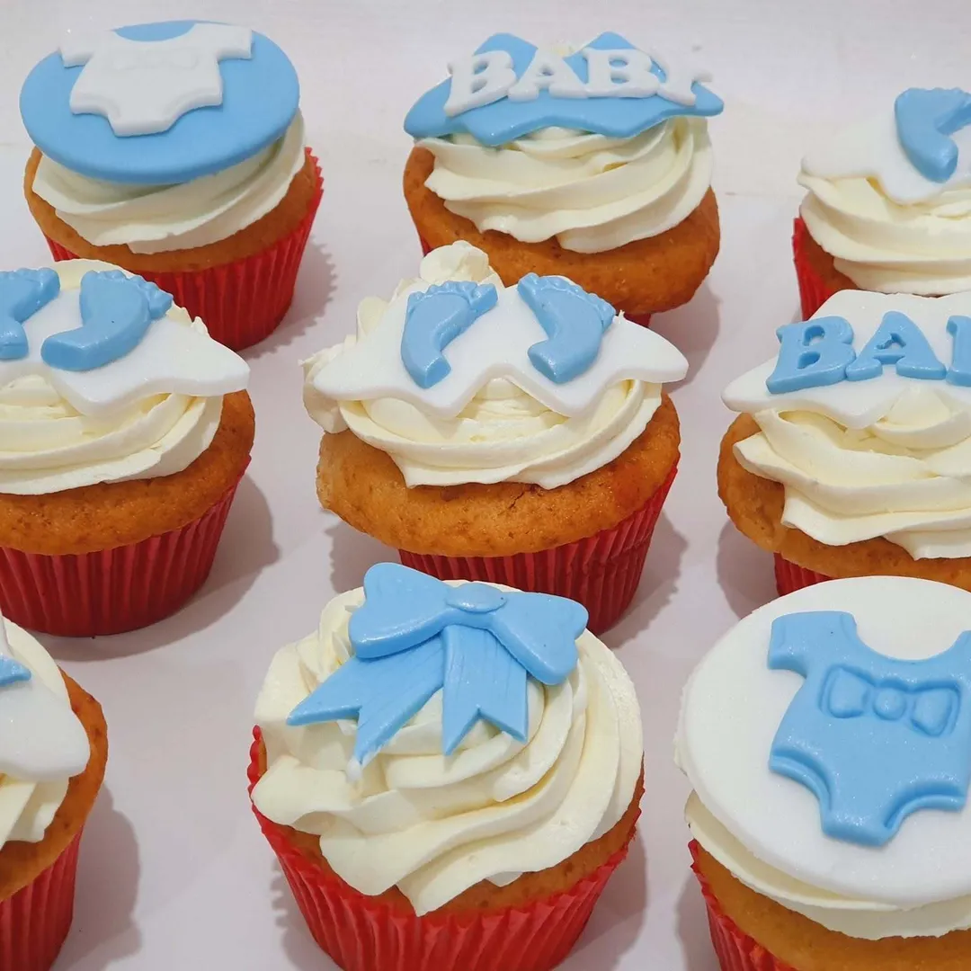 Baby shower cup cake