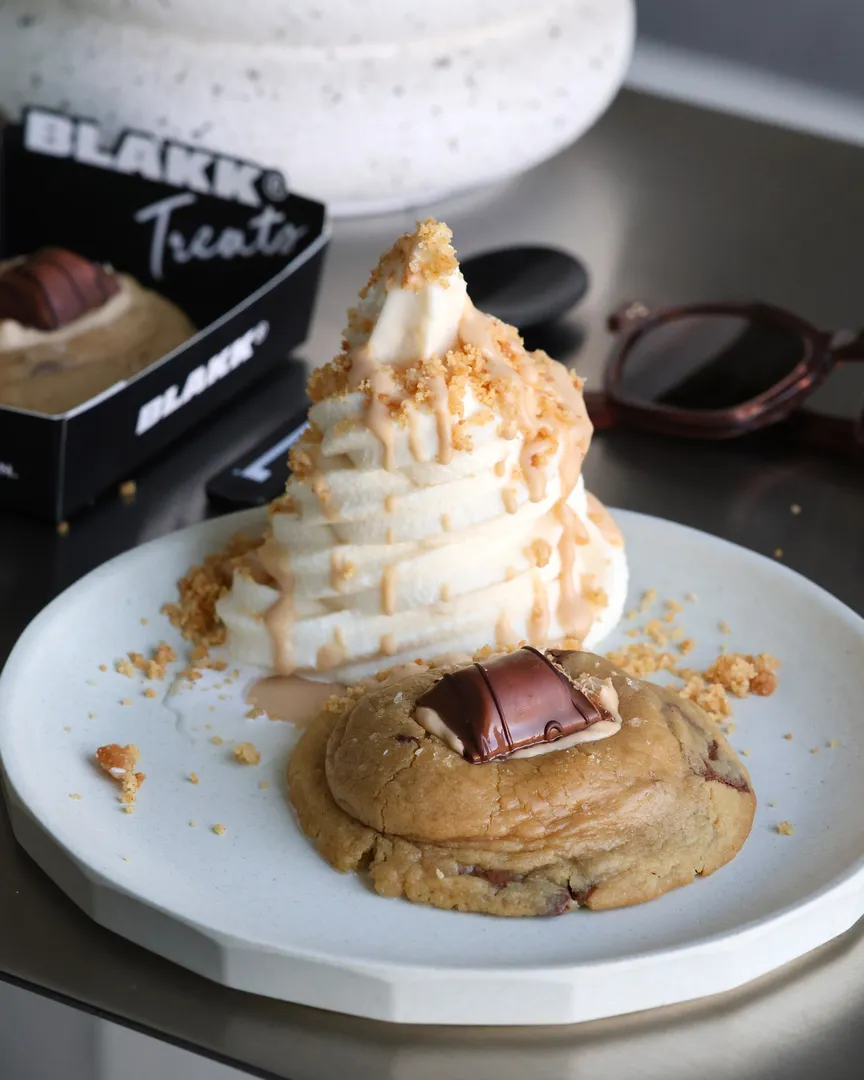 Bueno Cookie Cheesecake Ice Cream