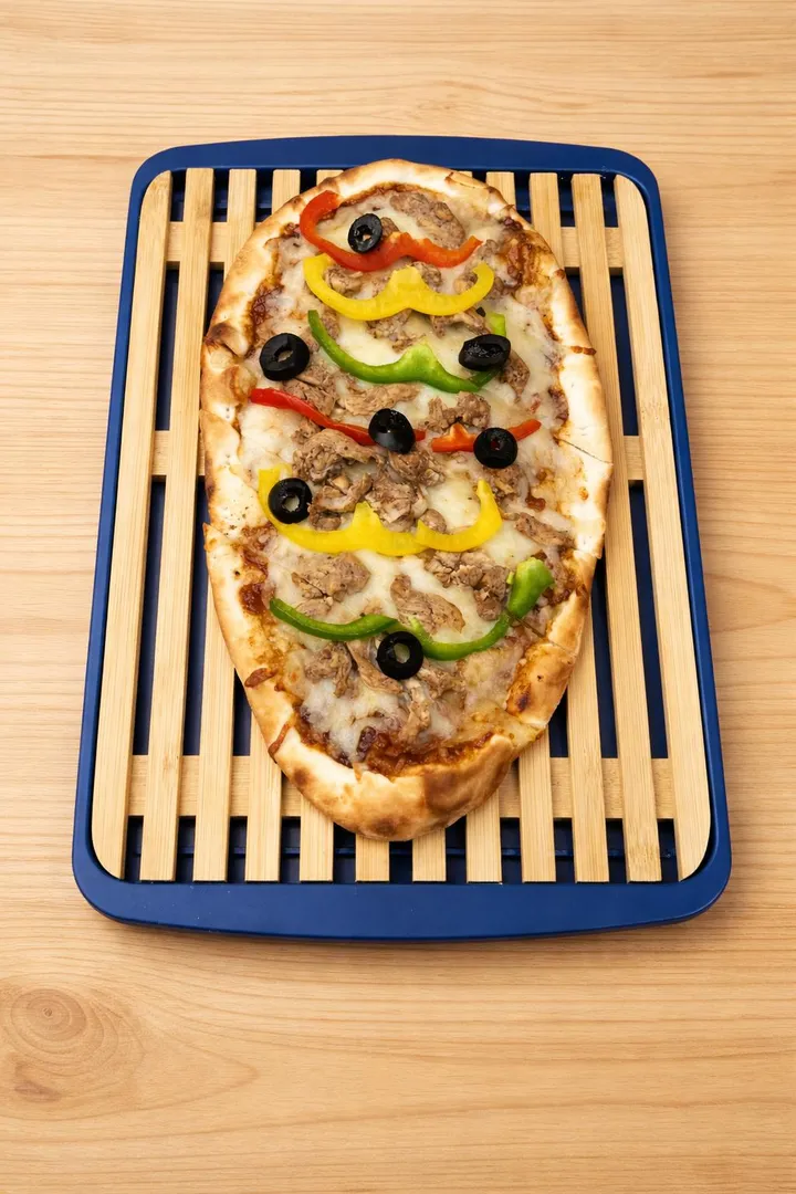 Delicious chicken pizza
