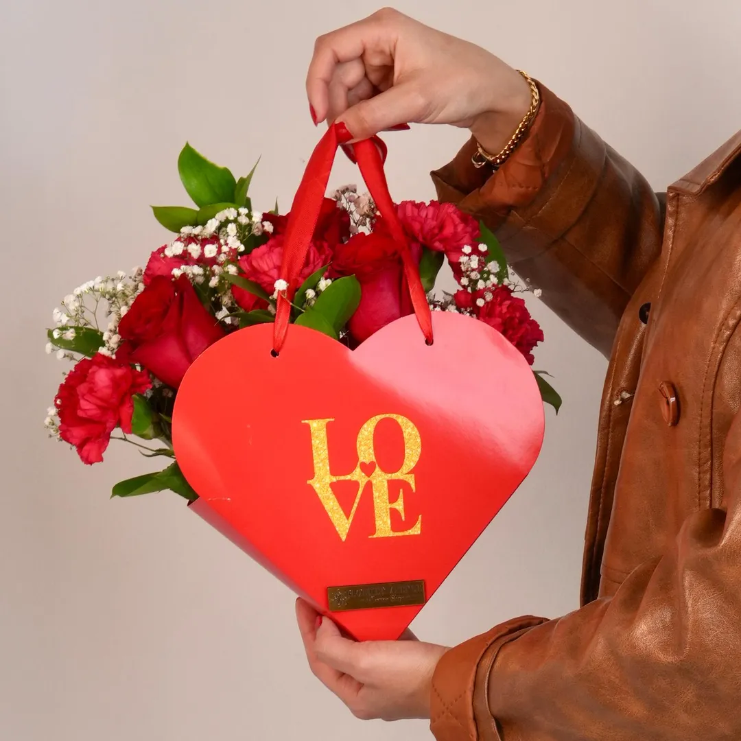 Red Heart blossom box