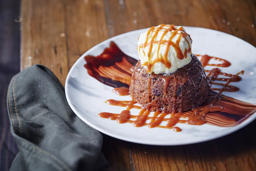 Sticky Dates Cake