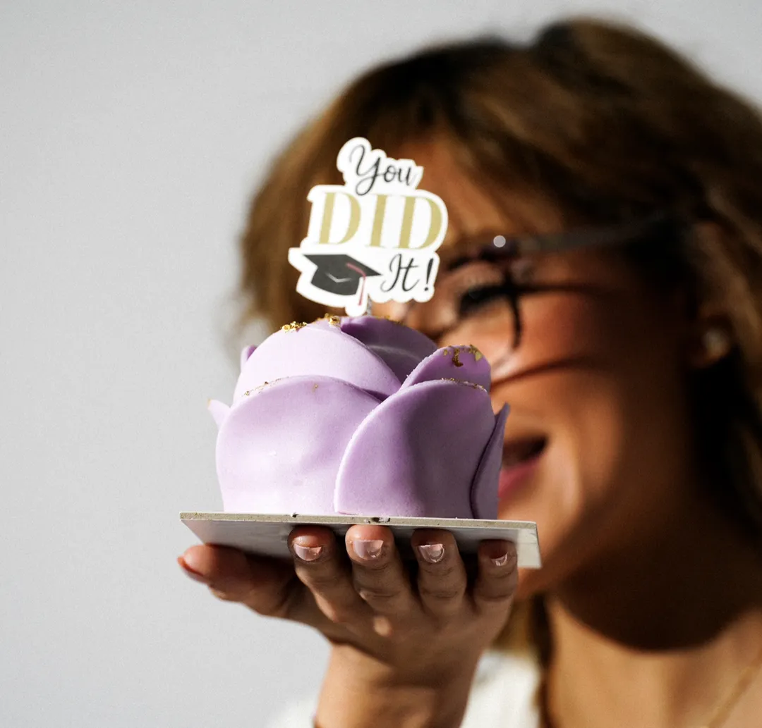 Mini purple flower cake ) you did it 🎓 2inch