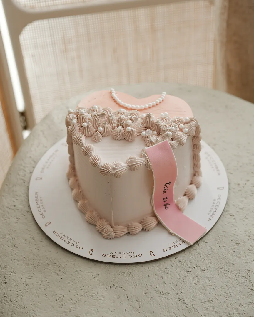 كيكه القلب bride to be