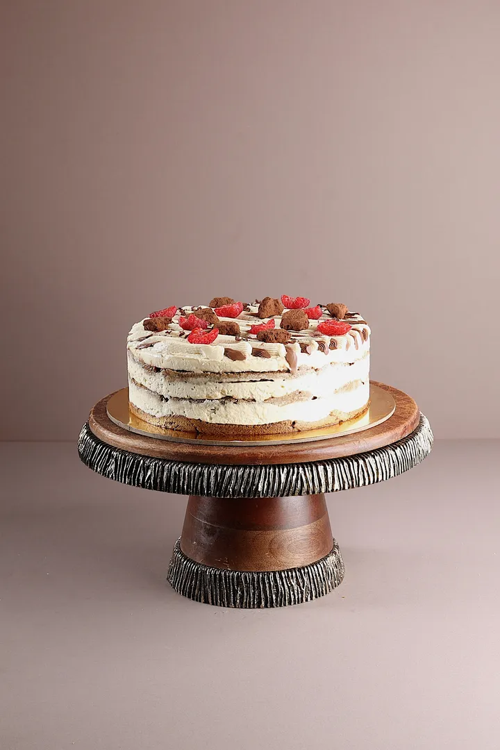Tiramisu Cake