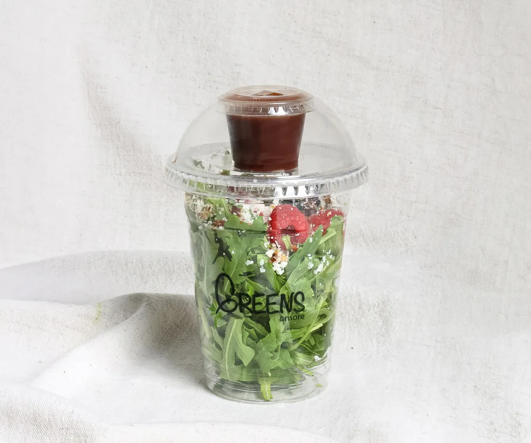 Mix berries in cup 22-028
